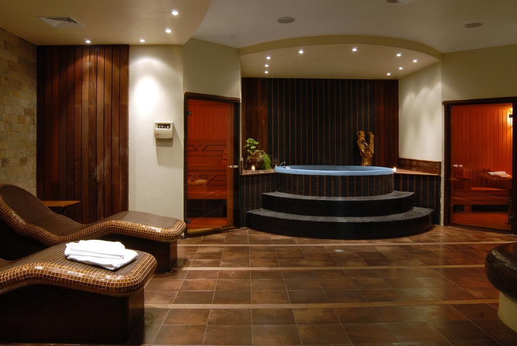 נסבר Hotel Vigo מראה חיצוני תמונה