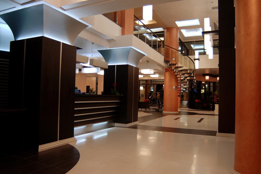 נסבר Hotel Vigo מראה חיצוני תמונה